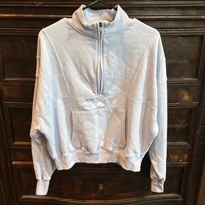 Yogalicious Baby Blue 3/4 zipped pullover